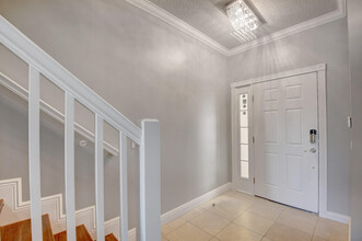 1172 Pinewood Lake Ct in Greenacres, FL - Foto de edificio - Building Photo