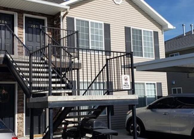 property at 520 W 7th S