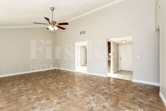 5627 W Sunnyslope Ln in Glendale, AZ - Building Photo - Building Photo