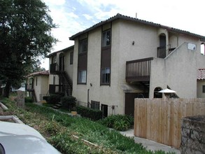 5547-5553 Shasta Ln in La Mesa, CA - Building Photo - Other