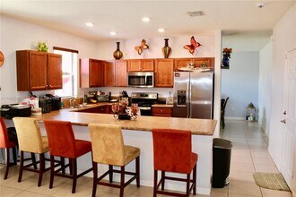 3728 SE 5th Ct in Homestead, FL - Building Photo - Building Photo
