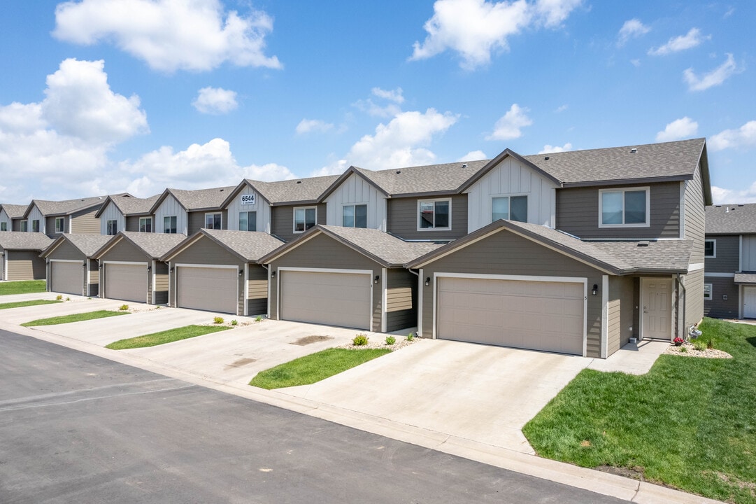 Willows Edge in Sioux Falls, SD - Foto de edificio