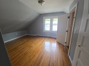 260 Pine St in Waterbury, CT - Building Photo - Building Photo