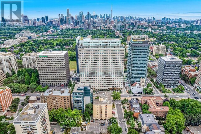 405-111 ST CLAIR Ave