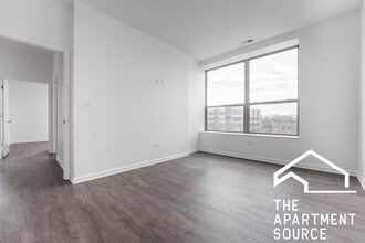 931 W Dakin St, Unit 301 in Chicago, IL - Building Photo - Building Photo