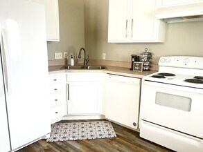 714 Integrity Oaks Dr in Greensboro, NC - Building Photo - Building Photo