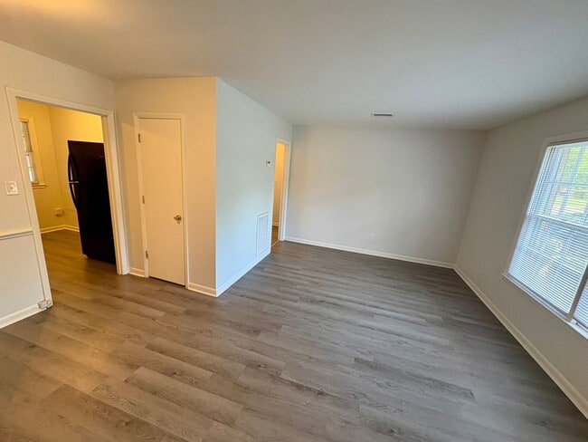 property at 709 Montclair Dr