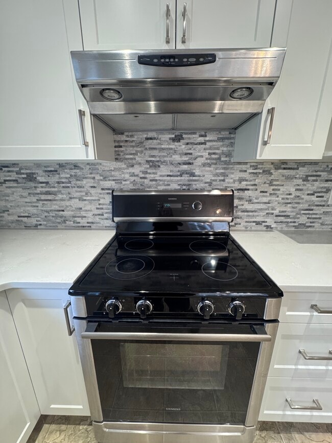 23881 114A Av in Maple Ridge, BC - Building Photo - Building Photo