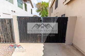 7420 W Los Gatos Dr in Glendale, AZ - Building Photo - Building Photo