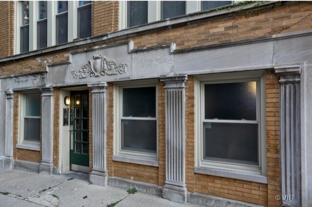445 W St James Pl in Chicago, IL - Building Photo