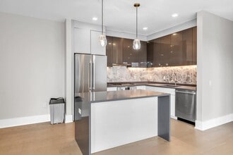 7101 River Rd in North Bergen, NJ - Building Photo - Building Photo