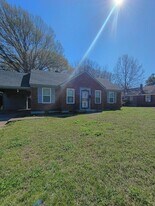 1328 Semmes St in Memphis, TN - Building Photo