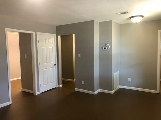 property at 10910 TX-36