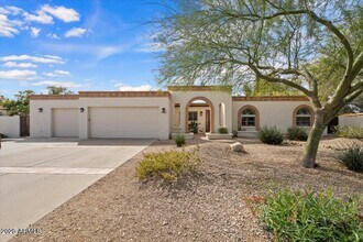 5345 E Crocus Dr in Scottsdale, AZ - Building Photo - Building Photo