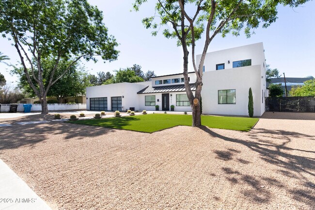 4421 E Earll Dr in Phoenix, AZ - Building Photo - Building Photo