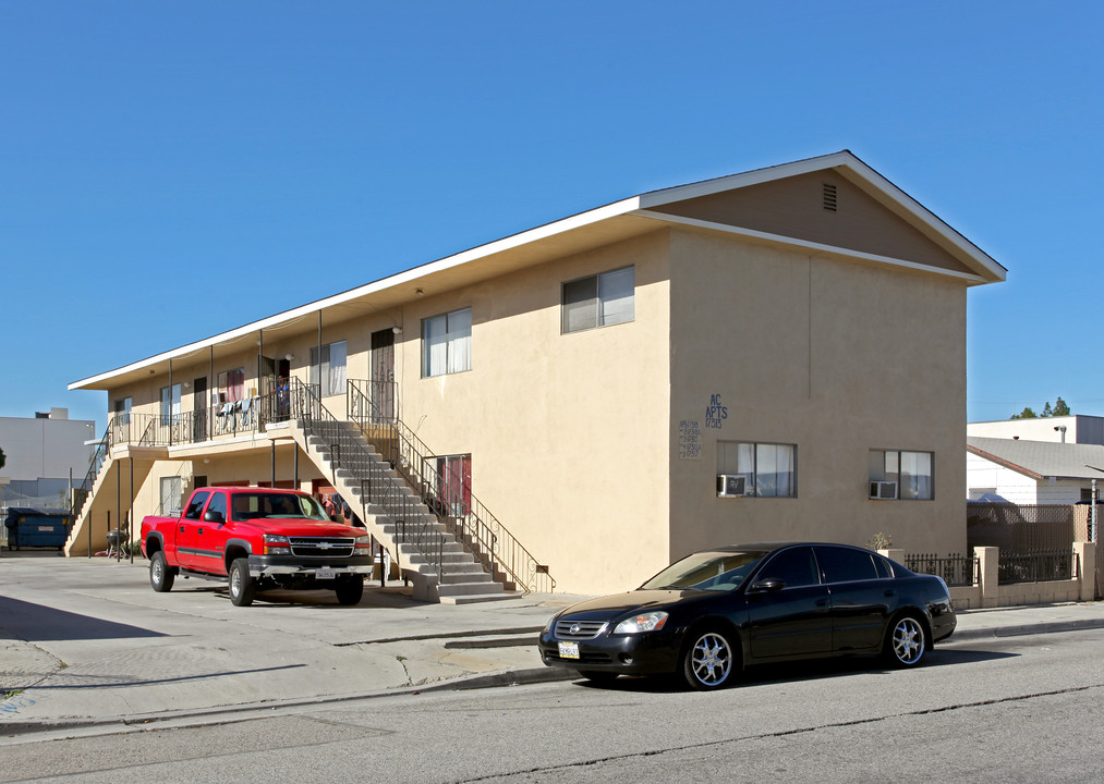 17313 Flallon Ave in Artesia, CA - Building Photo