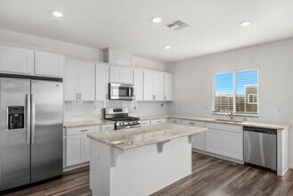 2032 Gatlin Ct in Plumas Lake, CA - Building Photo - Building Photo