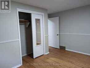 54 Ebury Pl in London, ON - Building Photo - Building Photo