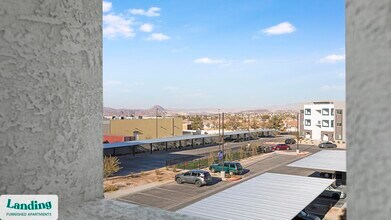 760 S Boulder Hwy in Henderson, NV - Building Photo - Building Photo