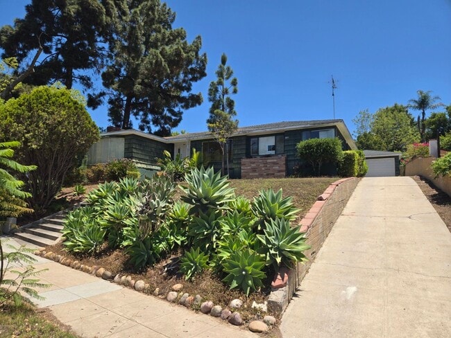 property at 4971 Cresita Dr