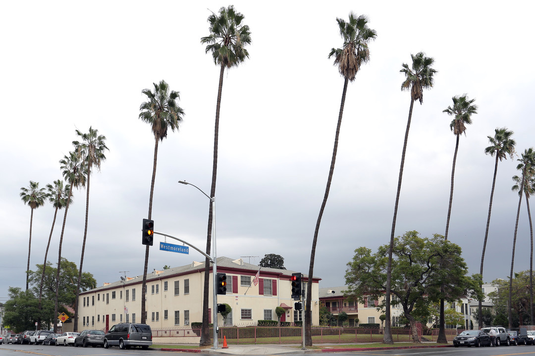 1100 S Westmoreland Ave in Los Angeles, CA - Foto de edificio