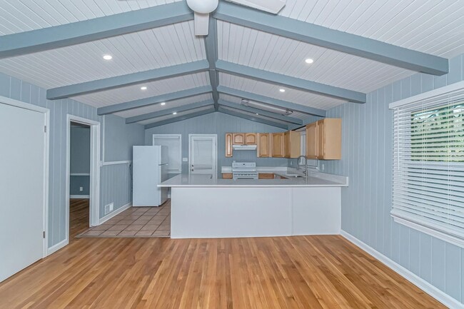 3367 Benjamin E Mays Dr SW in Atlanta, GA - Building Photo - Building Photo