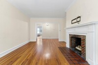 315 Tappan St, Unit 1 in Brookline, MA - Foto de edificio - Building Photo