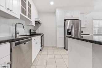 92 George St in Tenafly, NJ - Building Photo - Building Photo