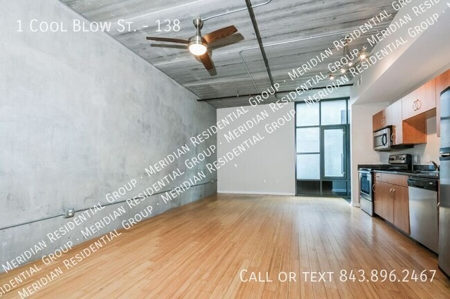 1 Cool Blow St in Charleston, SC - Foto de edificio - Building Photo