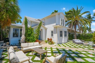 1804 Pass a Grille Way in St Pete Beach, FL - Building Photo - Building Photo