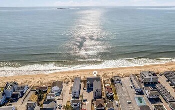 105 E Grand Ave in Old Orchard Beach, ME - Building Photo - Building Photo
