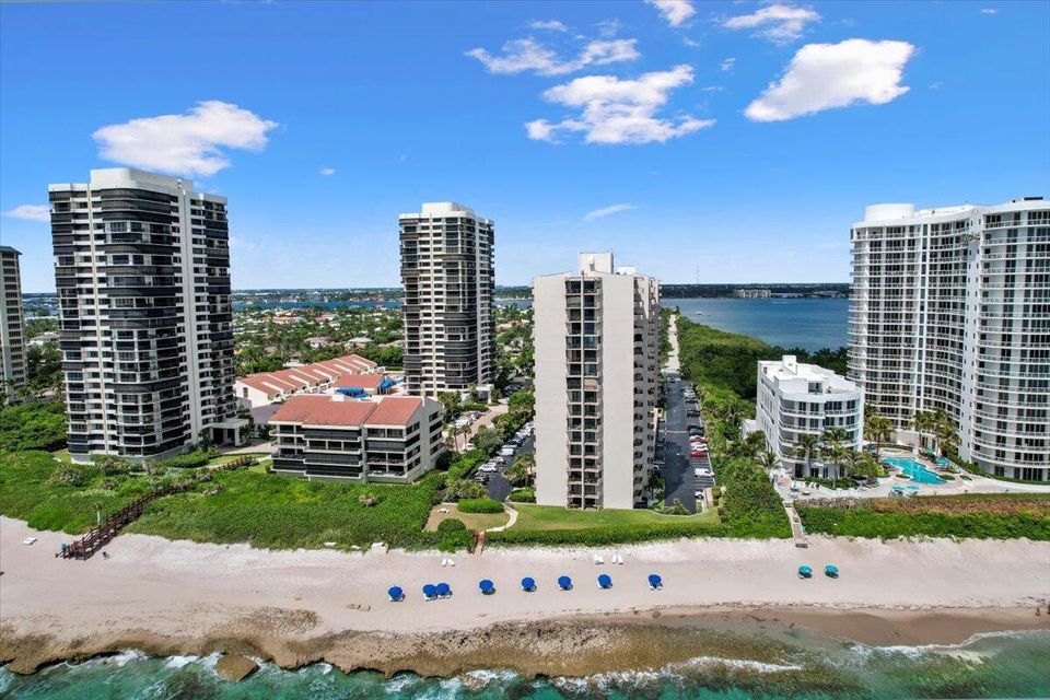 4200 N Ocean Dr, Unit 2-605 in Riviera Beach, FL - Building Photo