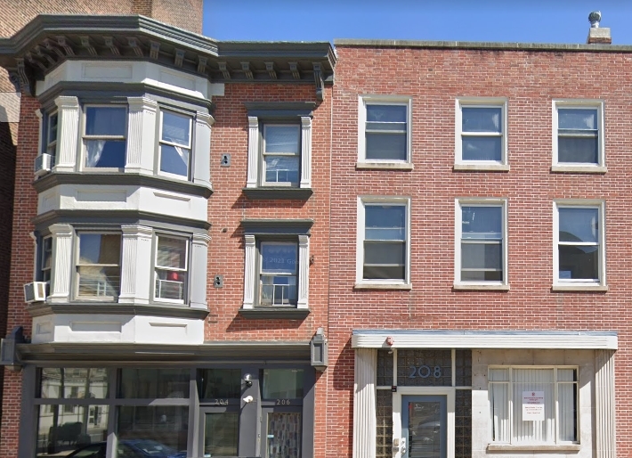 208 E Hanover St in Trenton, NJ - Foto de edificio