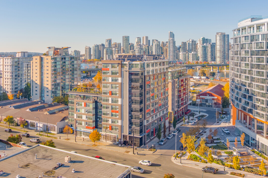 Marguerite Ford Apartments in Vancouver, BC - Building Photo