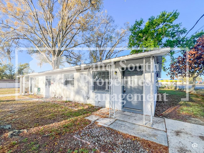5852 Olender Dr in Lakeland, FL - Building Photo - Building Photo