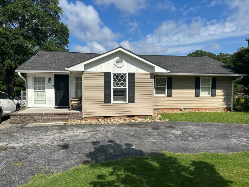 228 Brookdale Ave in Greenville, SC - Building Photo