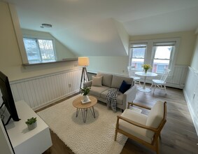 17 Union Ave in Wareham, MA - Building Photo - Building Photo