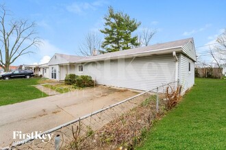 40 Crescent St in Franklin, IN - Foto de edificio - Building Photo