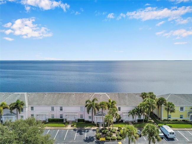 property at 5172 Coquina Key Dr SE