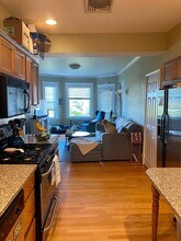 33 Main St, Unit 5 in Somerville, MA - Building Photo - Building Photo