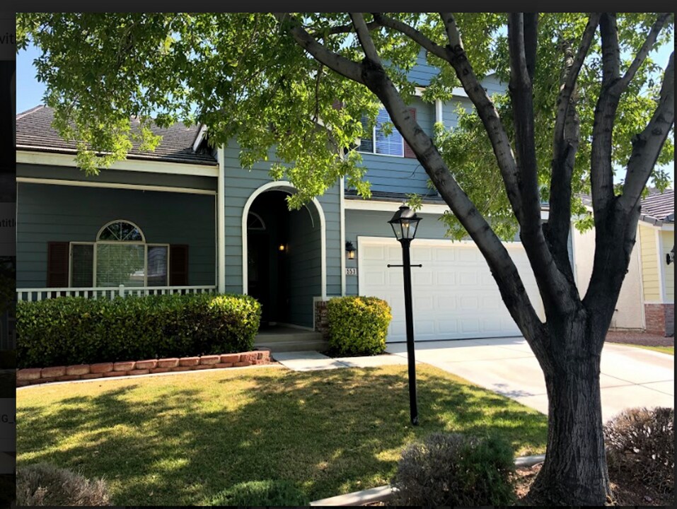 1553 Ivygate Ave in Las Vegas, NV - Building Photo