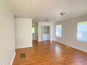 284 Tiny Rd in South Hill, VA - Building Photo - Building Photo