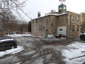 70 Mill St in Halton Hills, ON - Building Photo - Building Photo