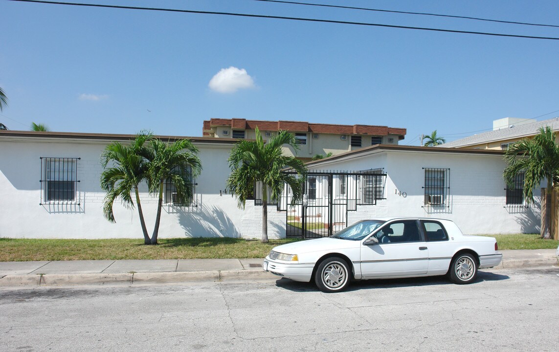 140 SW 21st Ave in Miami, FL - Building Photo