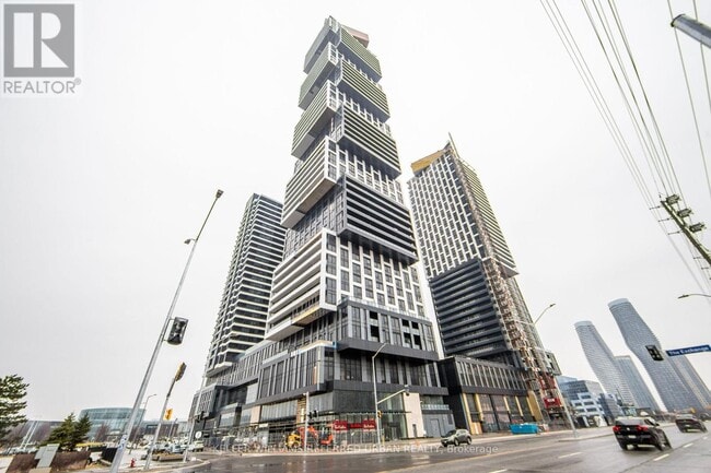 4015 The Exchange in Mississauga, ON - Building Photo - Building Photo