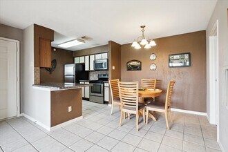 18617 Egret Bay Blvd in Houston, TX - Foto de edificio - Building Photo