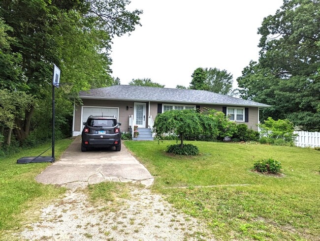 property at 314 S Mayhew St
