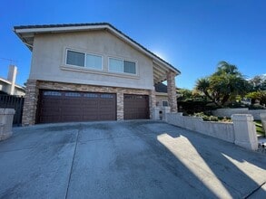 8442 Crimson Cir in Huntington Beach, CA - Building Photo - Building Photo