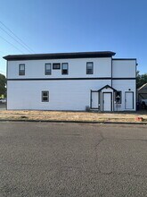 2904.5 N Cedar St in Spokane, WA - Building Photo - Building Photo