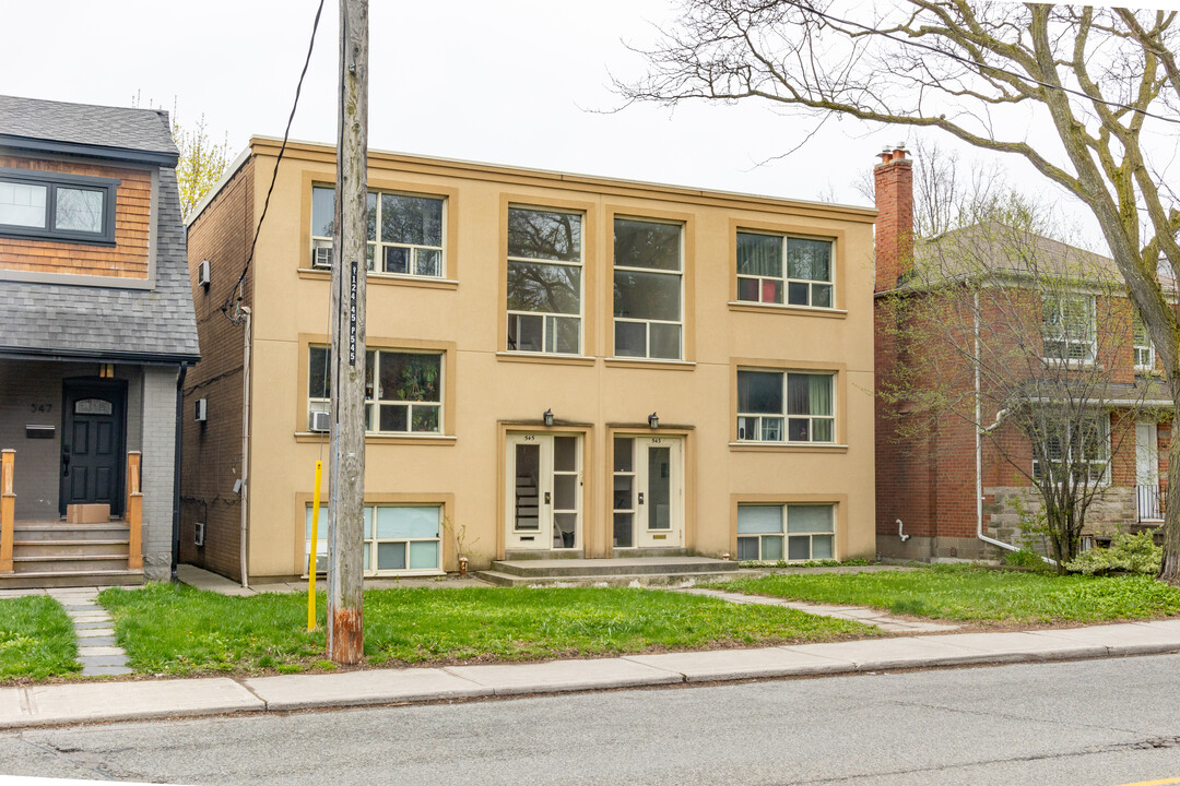 545 Davisville Av in Toronto, ON - Building Photo